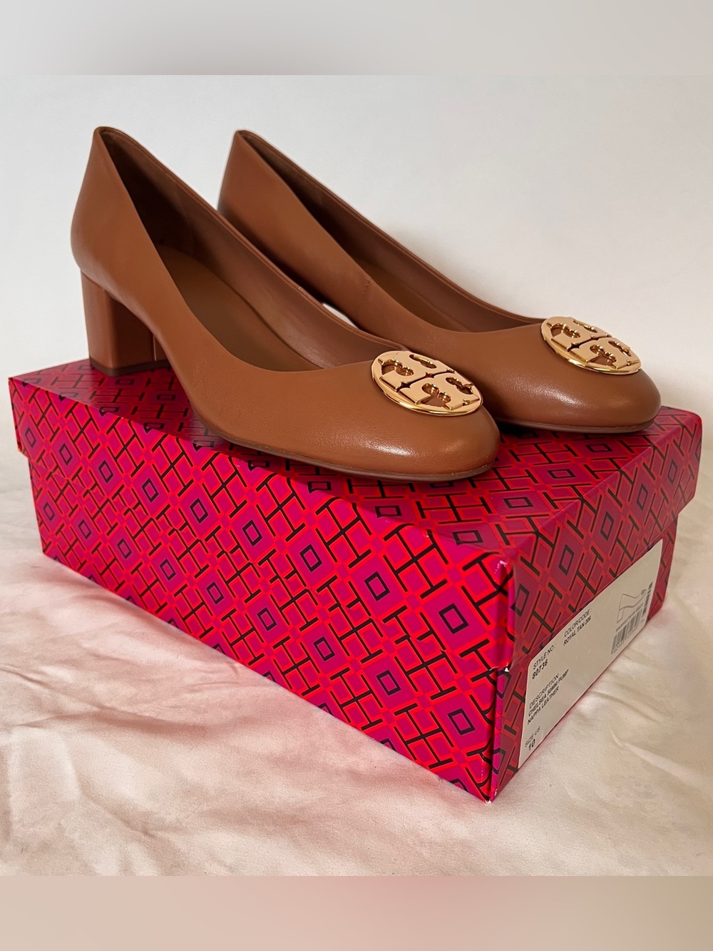 Tory Burch Chelsea Pump Napa Leather in Royal Tan